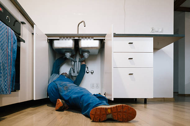 Professional Leak Detection technician working in New Hampton, IA